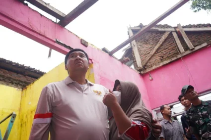 Menteri PKP Maruarar Sirait Prihatin Lihat Rumah Rakyat Tak Layak Huni di Majalengka