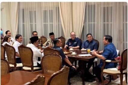 Presiden Prabowo Subianto Perintahkan  Segera Bangun Rumah Buat Rakyat yang Tinggal di Pinggir Rel