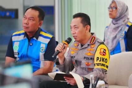 Kapolri Listyo Sigit Pantau Arus Balik lewat Jasa Marga Toll Road Command Center
