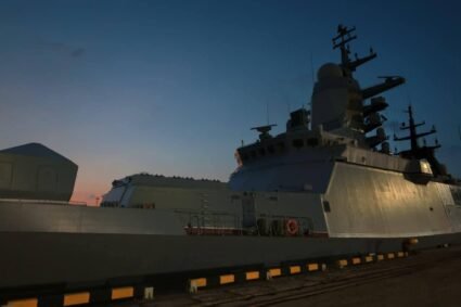 Wamenhan Kunjungi Kapal Perang Angkatan Laut Rusia