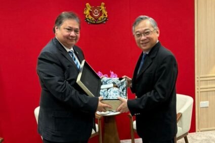 Menko Perekonomian Airlangga Hartarto Sebut Hubungan Ekonomi Indonesia-Singapura Kuat dan Konsisten