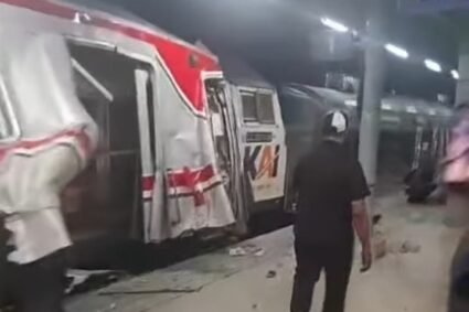 Perkembangan Terkini Tabrakan Argo Bromo Vs KRL Commuter Line, Korban Tewas Jadi Tujuh Orang, Tiga Masih Terperangkap