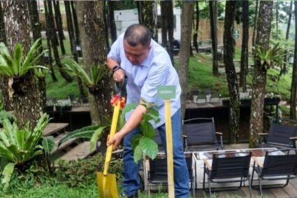 Bupati Bogor Pastikan Perizinan Gratis bagi Investasi Ramah Lingkungan 