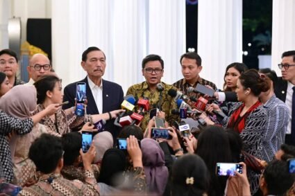 Luhut Binsar Panjaitan Sebut  Hasil Survei Independen Program MBG Dorong Ekonomi Masyarakat