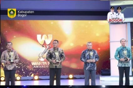 Bupati Rudy Susmanto Raih Penghargaan Tingkat Nasional untuk Komitmen Penciptaan Lapangan Kerja dan UMKM