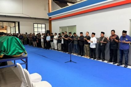 BNPB Gelar Upacara Penghormatan Terakhir untuk Mendiang Deputi Bidang Rehabilitasi dan Rekonstruksi Jarwansah