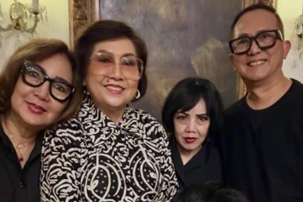 Guruh Soekarnoputra dalam Kenangan Debby Sahertian dan Dewa Bujana